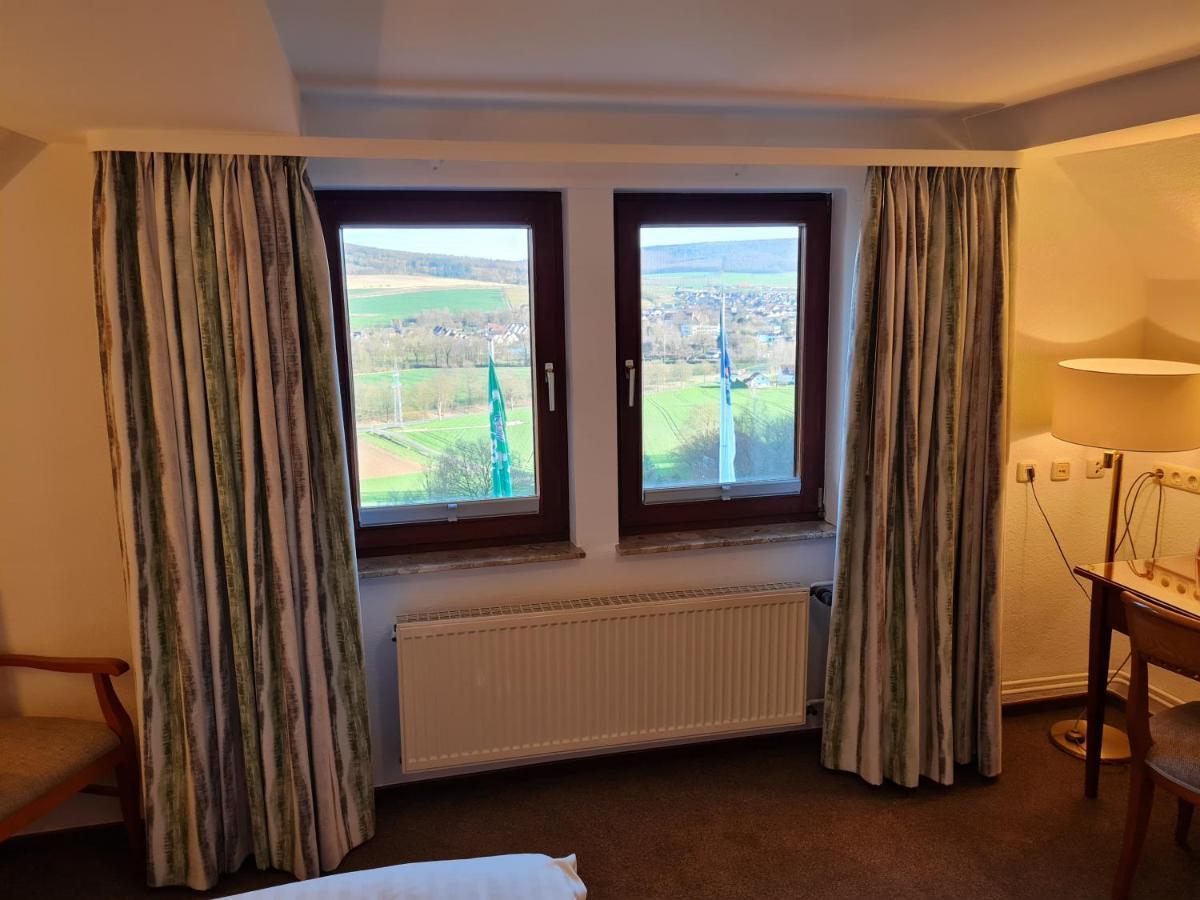 Hotel Waldquelle - Baumhaushotel 艾珍 外观 照片