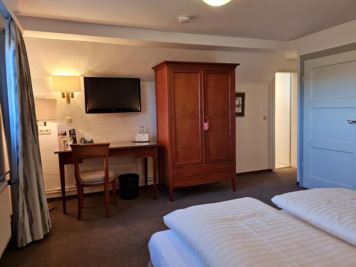 Hotel Waldquelle - Baumhaushotel 艾珍 外观 照片