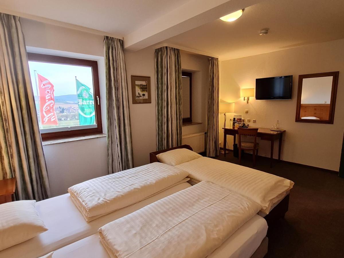 Hotel Waldquelle - Baumhaushotel 艾珍 外观 照片